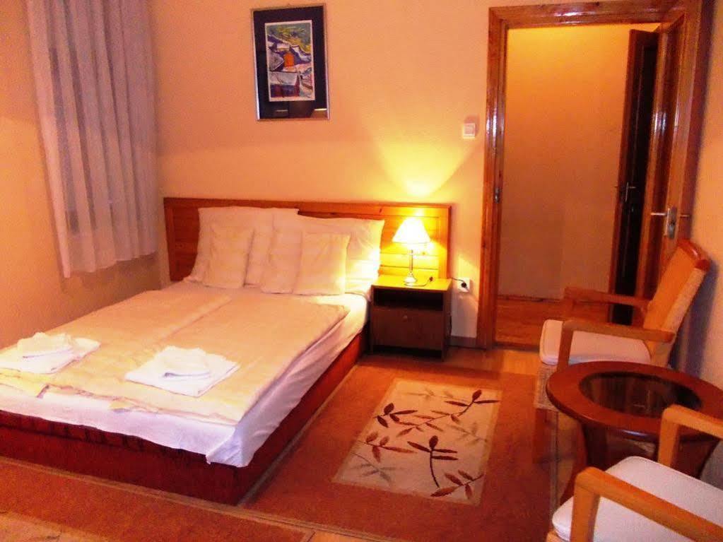 Villa City Center Hévíz Esterno foto
